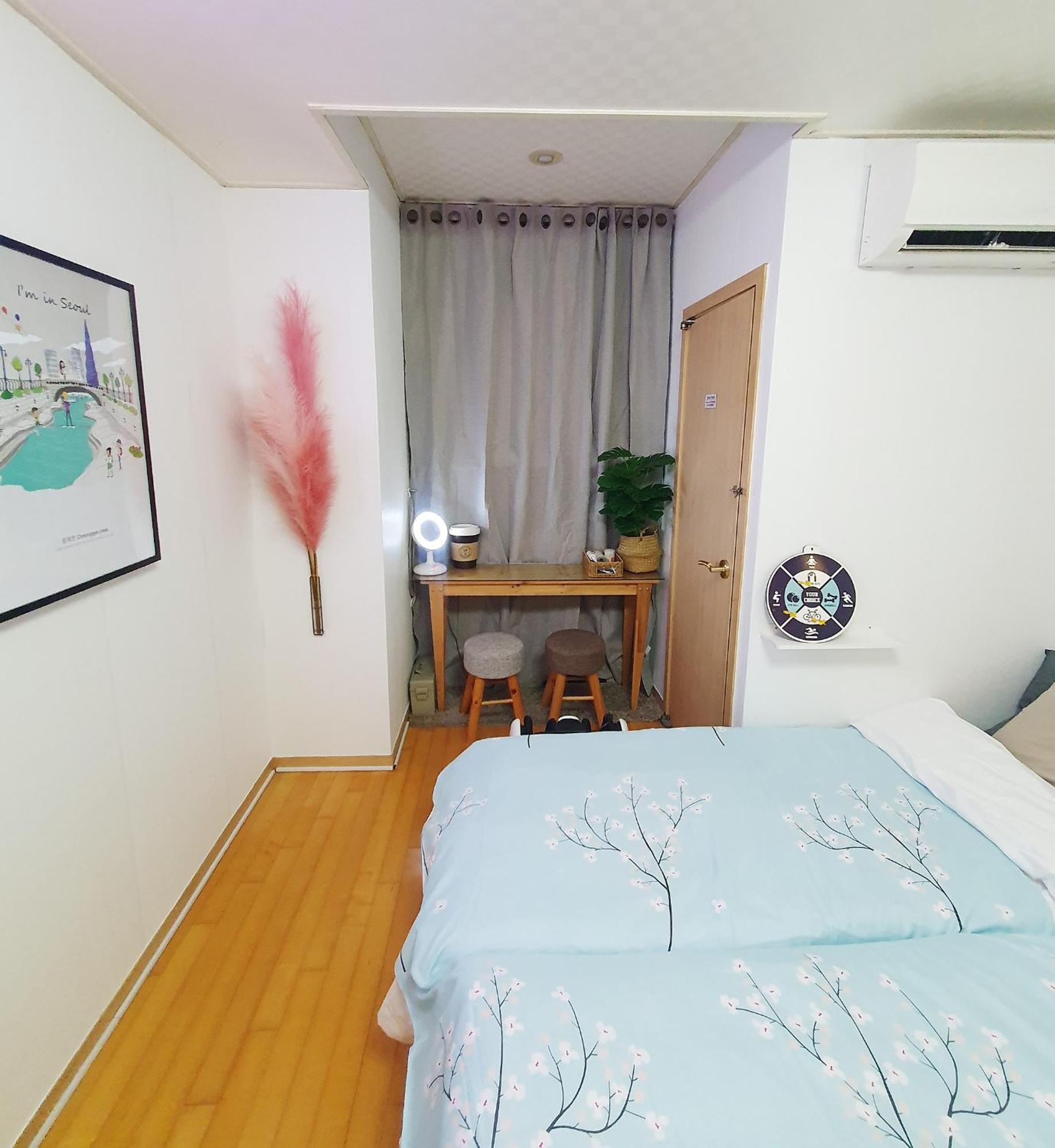 Hongik Univ Hongdae *